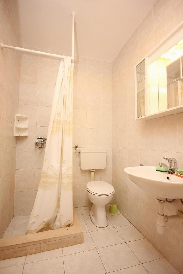 Apartment Tri Zala 174b Zrnovo Bagian luar foto