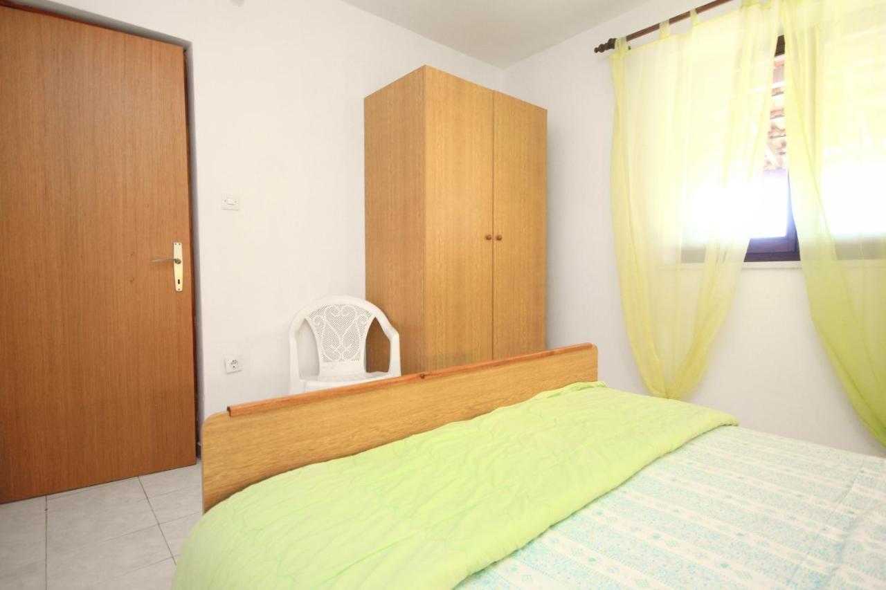 Apartment Tri Zala 174b Zrnovo Bagian luar foto